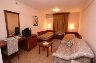 Garni Hotel Pbg Subotica Exterior photo